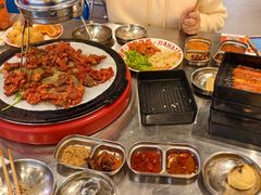 -哈哈碳都·牛肋条无限自助烤肉(宝龙店)