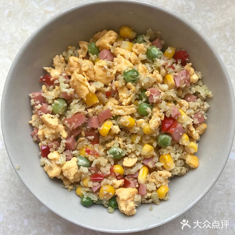 不用一颗米的减脂餐:花菜蛋炒饭🍚