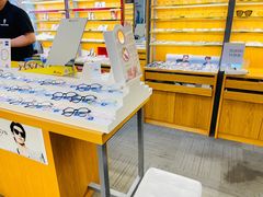 -优医视平价眼镜蔡司依视路折扣工厂店(十里堡店)