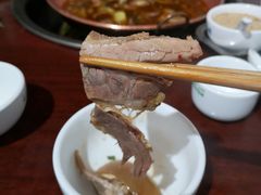 -朝伟清真铜瓢牛肉馆(三十年老·店)