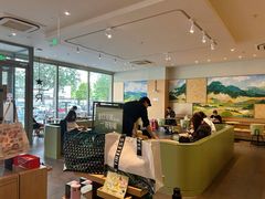 -星巴克臻选(华堂·新辰汇店)