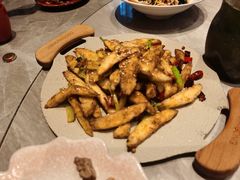 -古都历食南京菜·烤鸭·鸭血粉丝·汤包(南京博物院店)