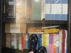 -钟书阁(松江泰晤士小镇店)