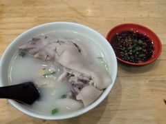 -雷祖芳老妈蹄花店