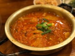 猪颈肉泡菜汤-金北顺大锅家(신사본점)
