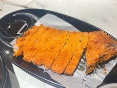 馋嘴炸猪排-馋三尺蟹粉小笼(人民广场店)