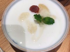 自制老北京酸奶-四季民福烤鸭店(前门廊房二条店)