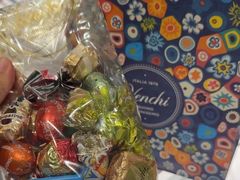 -VENCHI 闻绮(北京国贸商城店)