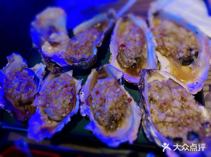 以串成名·音乐烤吧(曹路恒越荣欣店)图片