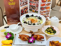 -轩记海鲜餐厅·四十五年老字号·经典粤菜(西区彩虹店)