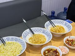 -李与白包子铺(桐梓林店)