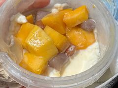 芒果芋圆牛奶绵绵冰-水牛奶皇后糖水铺(深圳总店)