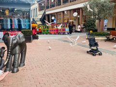 -王府井奥莱临潼小镇(临潼店)