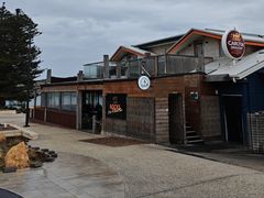 -12 Rocks Beach Bar Cafe