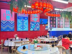 -刘姐啤酒鱼民族演艺餐厅(西街总店)