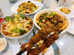 -汗腾格里·风味餐厅(新疆驻京办店)