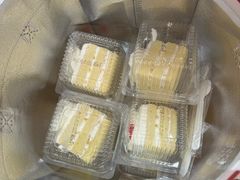 -红宝石·鲜奶小方·海派西点房(南丹店)