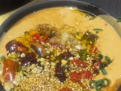 -沸炉重庆老火锅(军事博物馆店)