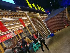 -去吃小龙虾·江湖菜·烧烤(南滨路店)