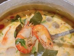 -大头虾越式风味餐厅(光明广场店)