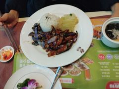 -意卡菲·欢乐聚会餐厅(华侨店)