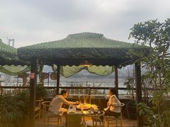-冰冰龙虾·江湖菜·花园江景餐厅