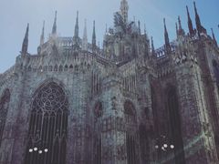 -文艺复兴百货(米兰大教堂广场店)