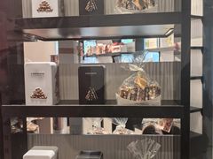 -Laderach 莱德拉(上海环贸iapm店)