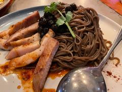 椒麻低温猪颈排荞麦面-The Rug Cafe(王府中环店)