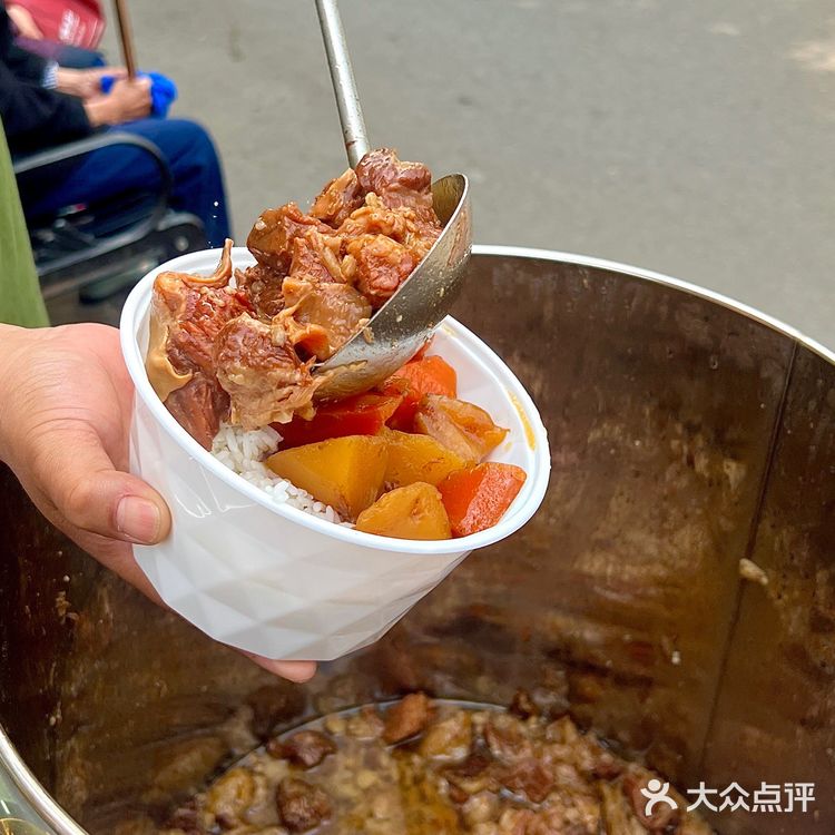 天津！来西北角就为了他家这一口牛肉烧饼….