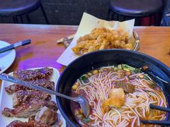 -爆炸头阿姨小四川正宗川味小吃(无任何分店)