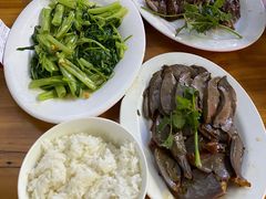 -乌文新澄海卤鹅店