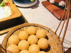 麻团-尚尚仙·酸汤猪手·猪肚鸡火锅(华联万柳购物中心店)