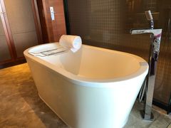 -三亚湾海居铂尔曼度假酒店