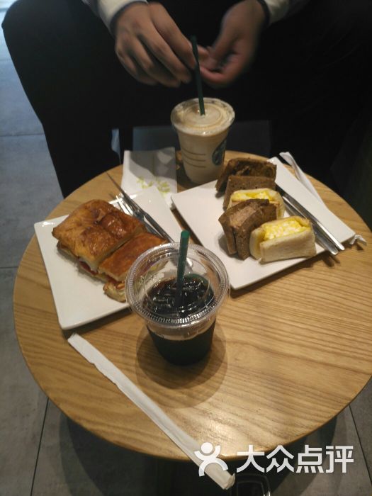 星巴克(熙地港店)图片