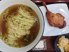 -百年老字号·观振兴蟹黄面·三虾面·苏式面(观前街富仁坊巷店)