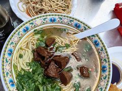 -金杨拉面王小吃面馆·牛三宝面·红烧牛肉粉