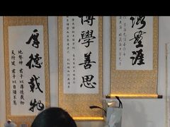 -荒岛实景沉浸密室(江汉路1店)