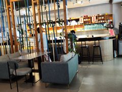 -LEO CAFE