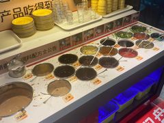 自助调料区-签多多串串香火锅