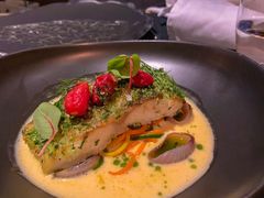 挪威三文鱼配法葱酱汁-AZUL by FUEL蓝色·法式酒馆(琶醍店)