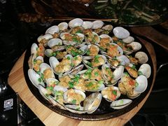 -何师烧烤Pro ·江湖川菜·小龙虾·精酿(太古里旗舰店)