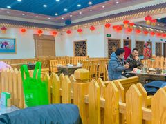 大堂-屯老二农家铁锅炖·行业领军者(梅江店)