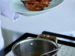 -运·中餐厅(成都华尔道夫酒店)