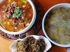 盐帮蛙蛙鸡-盐帮食坊•小河帮川菜(四川师大店)