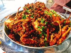 -凤凰路何眼镜香辣蟹(花果园店)