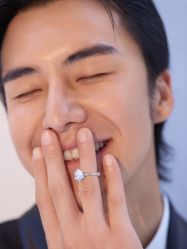 -易摄影婚纱摄影工作室