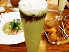 宇治抹茶sasa-more than meow吴止猫主题餐厅(承德 中船汇店)