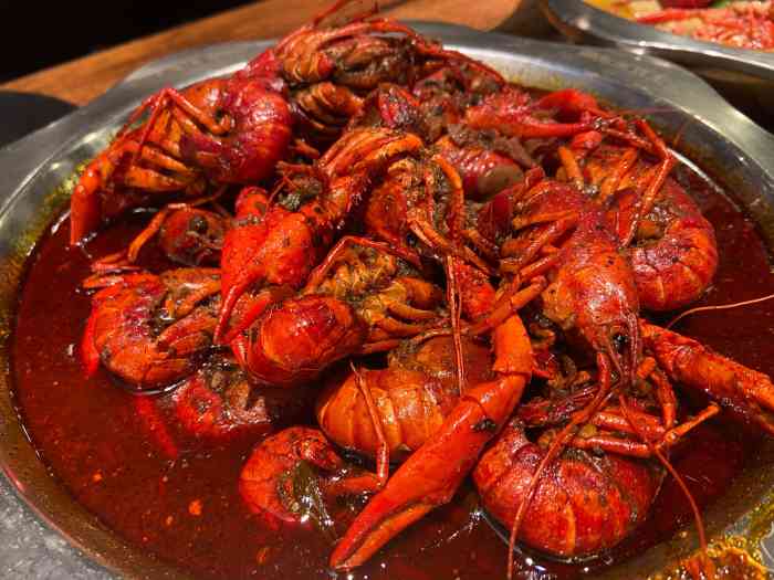 王红军龙虾(新民路超级店)-"记得2018年第一次去新民路吃龙虾,一排.