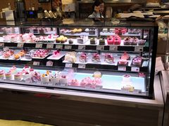-巴黎贝甜(大宁国际商业广场店)